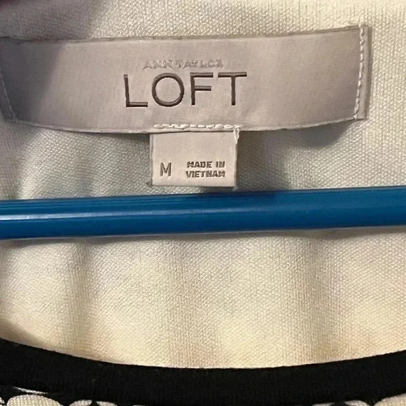 Ann Taylor Loft Dress Women’s Size M Black Stripe Geometric Tribal Print EUC - Picture 4 of 6